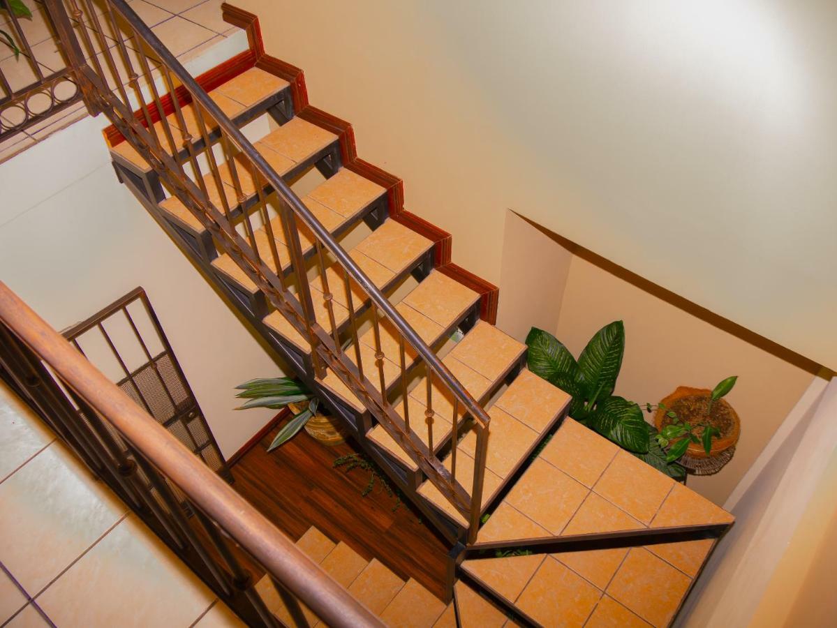 Bamboo Aeropuerto 2*